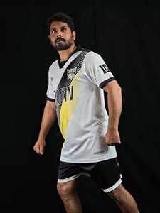 PUFFIN SPORTS Ensemble de maillots de football personnalisés pour hommes, sublimation OEM, col en V, manches courtes, imprimé, évacuation de l'humidité, coupe athlétique, toutes saisons - Product Image 2