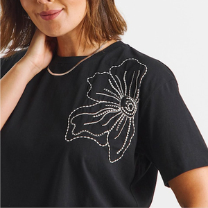 T-shirts pour femmes en jersey 100% coton pur, noirs, brodés et ornés de perles, à manches courtes, séchage rapide, vente en gros - Product Image 4