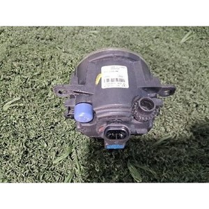 Luz Antiniebla Usada Focus Izquierda 2N1115201AB - Product Image 2