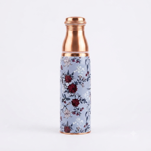 Botella de Agua de Cobre Hecha a Mano con Estampado Floral, Botella Ayurvédica Reutilizable, Frasco Metálico Ecológico para Viajes, Hogar y Regalos - Product Image 1