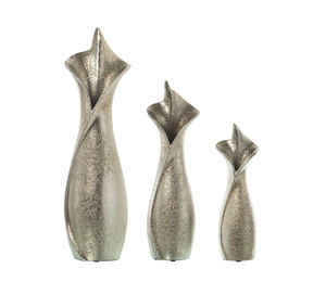 Florero Decorativo de Aluminio de Lujo con Forma Esculpida y Atractivo Decorativo Atemporal - Product Image 6