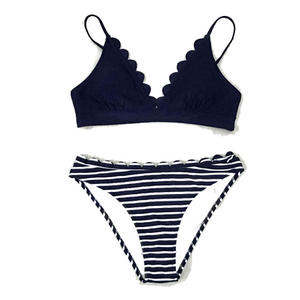 Traje de Baño Sexy con Espalda Descubierta y Paneles de Malla, Cuello Halter y Diseño de Corte Alto en el Muslo, para Amantes de la Moda Playera - Product Image 2