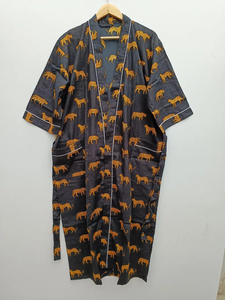 Bata Kimono de Algodón Suave con Estampado de Dibujos Animados para Mujer, Camisón de Verano Hecho a Mano ODM con Cuello en V y Cintura Elástica de Longitud Completa - Product Image 3