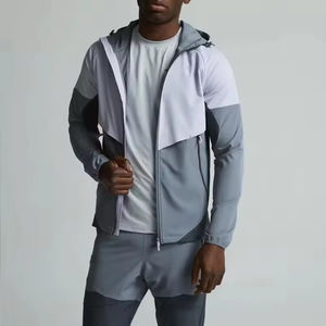 เสื้อแจ็คเก็ตกันน้ำสำหรับผู้ชายแบบสปอร์ตกลางแจ้ง พิมพ์โลโก้สะท้อนแสง ผลิตจากผ้าซอฟต์เชลล์น้ำหนักเบา โพลีเอสเตอร์ 100% - Product Image 1