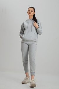 Ensemble sweat à capuche et pantalon de jogging gris chiné pour femme, personnalisable avec logo, vente en gros, fabricant d'ensembles de sweats à capuche pour femme - Product Image 5