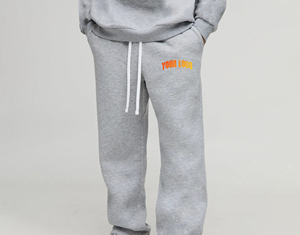Pantalon de survêtement gris en laine vintage pour homme, coupe droite, taille mi-haute, avec cordon de serrage et logo sur la jambe droite, idéal pour l'automne - Product Image 1