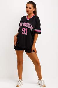 ชุดเซ็ตเสื้อเจอร์ซีย์คอวีลายเสือดาวพิมพ์ลายตัวเลข แขนสั้น กางเกงขาสั้นรูดเชือก รับผลิตแบบ OEM ODM ขายส่ง MOQ ต่ำ - Product Image 2