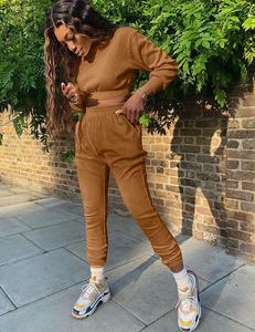 ชุดวอร์มผู้หญิง,ชุดวอร์มกางเกงมีฮู้ดเสื้อครอปชุดออกกำลังกายลำลอง - Product Image 6