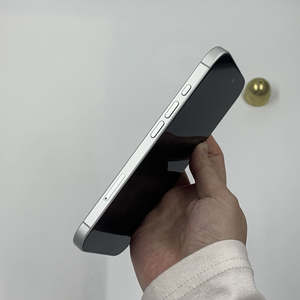 สินค้ามาใหม่ ขายส่ง มือสอง iPhone 16/Plus 8GB+128G 4G LTE สีขาว หน้าจอ 6.1 นิ้ว Super Retina XDR OLED ปลดล็อค US สภาพ 99% สมาร์ทโฟน - Product Image 5