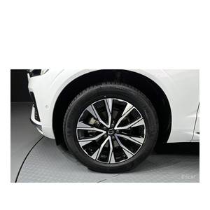 Volvo XC60 B5 Ultimate 2023 avec conduite à gauche, boîte automatique, sièges en cuir, caméra de recul, seulement 12 666 km parcourus - Product Image 5