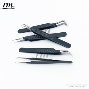 แหนบต่อขนตาสแตนเลสสีเทาเข้มแบบมืออาชีพโลโก้ที่กำหนดเองสีเงินปลายแหลมมีวอลลุ่มจับเพชรที่ยอดเยี่ยม - Product Image 3