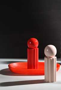 Moulin à épices bicolore inspiré de l'Art déco, robuste et cannelé, avec un dessus sphérique - Product Image 4