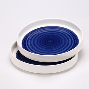 Set di Piatti in Ceramica Bianchi e Blu da 12 Pollici, Adatti al Microonde e Lavabili in Lavastoviglie, Stoviglie Eleganti per Riscaldare Cibo - Product Image 2