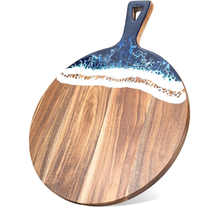 Tabla de cortar de resina epoxi y madera, tabla de cocina de madera de acacia con superficie multicolor de resina. - Product Image 5