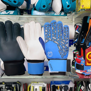 Guantes de Portero Flotantes Modelo 533 de Látex Impermeable de Secado Rápido y Transpirables para Fútbol, Unisex, para Entrenamiento y Partido - Product Image 4