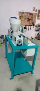 Máquina Extrusora Automática Industrial de Alta Resistencia para Materiales PMMA/PE/PP/PVC/EPS/BOPP, Bomba de 100 kg - Product Image 3