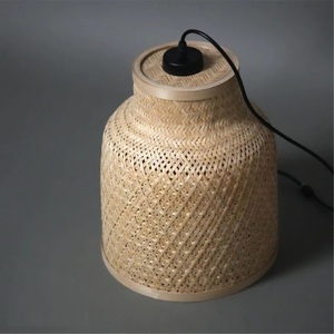 Lampes suspendues en rotin rétro faites à la main, luminaire suspendu en rotin, lustre en bambou tissé, lampe suspendue personnalisée avec impression - Product Image 6