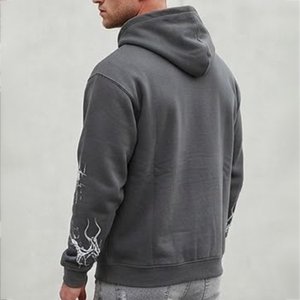Nouveau sweat à capuche gris pour homme avec imprimé graphique blanc et rouge, style streetwear, coupe classique, en coton French Terry, pour l'automne - Product Image 2