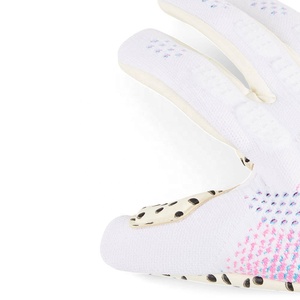 Guantes de Portero Blue Eagle Sports Eagle Strike de Alta Calidad, Tallas Personalizadas, Malla Transpirable, Agarre de Látex Cómodo, Cierre de Gancho y Bucle - Product Image 3