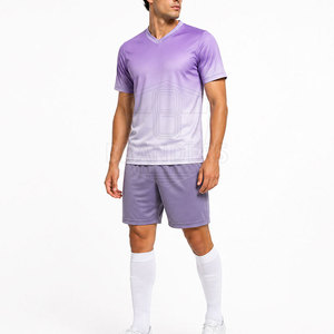 Tenue de football Game Focus en tissu respirant, design confortable, adaptée à l'entraînement quotidien et aux matchs de compétition - Product Image 3