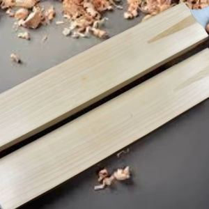 Bate de Críquet de Mimbre Inglés de Alto Rendimiento, Diseño Ligero, Potencia de Golpe Equilibrada - Product Image 1