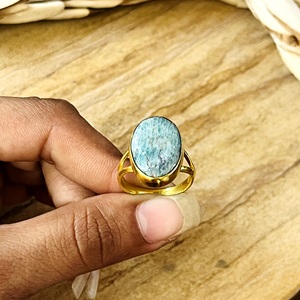 Bagues en laiton au design unique, bague bohème en larimar, bijoux tribaux en laiton pour femmes, plaqué or 18 carats, solitaire géométrique pour la vente en gros/OEM/ODM - Product Image 2