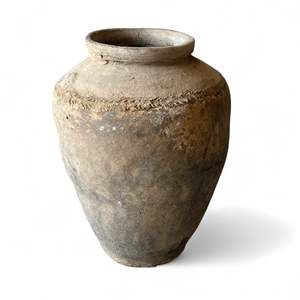 Grand pot à fleurs vintage indien en terre cuite fait main, jardinière rustique antique en argile, assortiment de 1 pièce pour la décoration de jardin et d'hôtel - Product Image 1