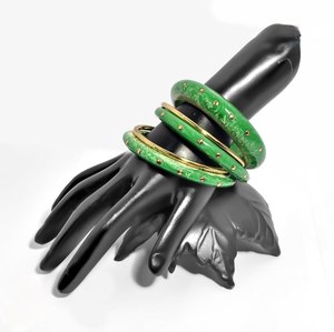 Ensemble de bracelets en résine et métal de haute qualité, élégants et tendance, bijoux décontractés pour fêtes, cadeaux d'anniversaire pour filles au meilleur prix - Product Image 5