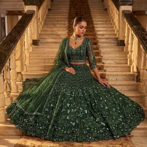 Lehenga Choli semi-cousu en tulle premium avec broderie Zardosi, perles de rocaille et travail de fil, accompagné d'un dupatta en tulle – Vente en gros - Product Image 5