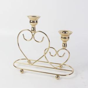 Élégant porte-bougie en forme de cœur doré, accent décoratif pour salon, chambre à coucher, table à manger et ambiance romantique, provenant d'Inde - Product Image 3