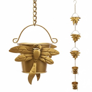 Cadena de Lluvia Metálica con Diseño Elegante de Libélula, Alternativa Decorativa a la Canalización de Agua de Jardín, con Copas de Acabado en Latón Dorado, Adorno para Jardín - Product Image 1