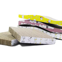 Griffoir pour chat Kangdarpet Classic à 2 niveaux en carton ondulé avec design plat et incurvé, caractéristiques écologiques pour chats