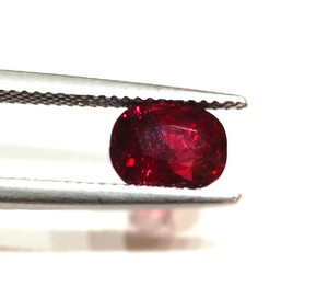 Rubis naturel du Mozambique (non chauffé) en corindon, pierre précieuse de qualité supérieure, taille ovale, pour la fabrication de bagues ou de pendentifs (usage astrologique) - Product Image 2