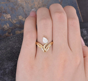 Bague de fiançailles en or rose massif 18 carats avec diamant de laboratoire motif feuille et alliance assortie, bague en diamant motif tulipe - Product Image 6