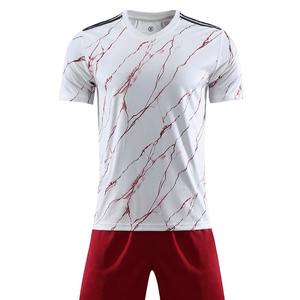 Maillots de football américain personnalisés de qualité supérieure, dernier design, ensemble uniforme d'équipe, polyester respirant, vente en gros Pakistan - Product Image 1
