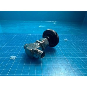 Valve à aiguille en acier inoxydable Swagelok SS-1RS6, utilisée comme pièce détachée pour équipement semi-conducteur Legacy - Product Image 6
