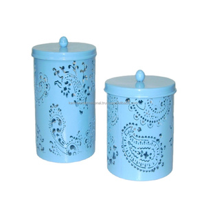 Juego de 2 Recipientes Metálicos Decorativos Azul Claro, Patrones Circulares Cortados con Láser, Frascos de Almacenamiento Cilíndricos con Tapas, Marca Kamran, Uttar - Product Image 1
