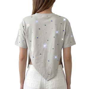 Camiseta de manga corta para mujer con adornos de diamantes de imitación, cuello redondo, dobladillo asimétrico, ajuste holgado, top informal de moda, camiseta personalizada para mujer - Product Image 2