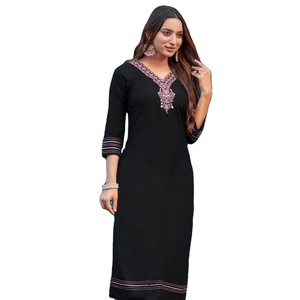 La última Parte superior pesada de rayón hecha a mano y bordada Con parte inferior con estampado de rayón - Product Image 4