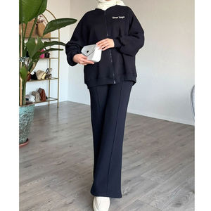 Conjunto coordinado para mujer modesta, túnica de manga larga y pantalones anchos, conjunto de moda musulmana, hecho en Pakistán. - Product Image 3