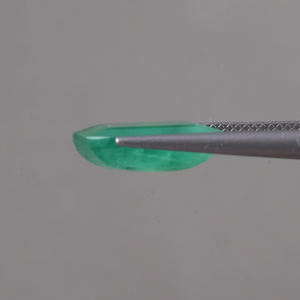 Esmeralda Verde Natural Certificada por IGI, Corte Octogonal de 6.39 Quilates, 14x10.5mm, Tallada a Mano, Pulida, Encerada/Enrasada con Aceite, Excelente - Product Image 2