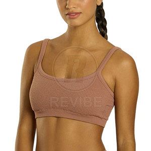 Ensemble de shorts de yoga en tissu doux uni, respirant, taille élastique, coupe élégante, ensemble 2 pièces prêt pour l'entraînement - Product Image 6