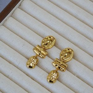 Nouvelle Arrivée Pantera Grandes Boucles d'Oreilles Vintage Statement en Alliage de Zinc Doré avec Perles Baroques Clous d'Oreilles Artisanaux - Product Image 2