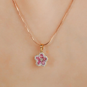 Pendentif en saphir rose plaqué or 18 carats avec motif fleur de cerisier et sertissage à griffes de perles - Product Image 1