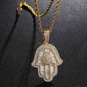 Elegante colgante de moissanita chapado en oro de 5,9 cm de largo y 3,5 cm de ancho para mujer, diseño personalizado, OEM, ODM, proveedor de joyería al por mayor - Product Image 6