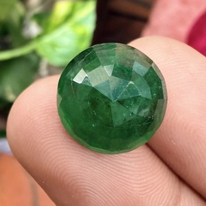 Esmeralda Genuina de Zambia de 9 Quilates, Verde Vibrante, Corte Ovalado Escalonado, Gema Suelta para Diseños de Joyería Personalizados, Anillos y Colgantes - Product Image 2