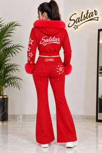 Conjunto Deportivo de Terciopelo Rojo para Mujer con Capucha de Peluche Roja, Diseño de Estrella con Pedrería y Pantalones Acampanados – Conjunto Deportivo de Moda con Logotipo Personalizado - Product Image 4