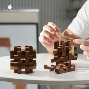 Rompecabezas de madera con doble bloqueo: Escultura de madera interactiva con doble enclavamiento y decoración para el hogar - Product Image 1