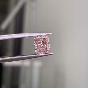 Diamantes Sueltos al por Mayor de 1.69/1.76 ct, Cultivados en Laboratorio HPHT CVD, Corte Radiante, Color Rosa Fantasía, Certificados por IGI, Claridad VVS, Perforados con Láser - Product Image 1