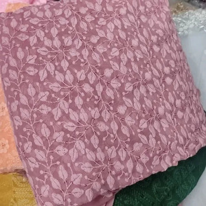 Tissu brodé Schiffli, tissu en dentelle brodée, tissu en maille, tissu en filet pour la confection de vêtements, approvisionnement haut de gamme pour les grands acheteurs de mode. - Product Image 5